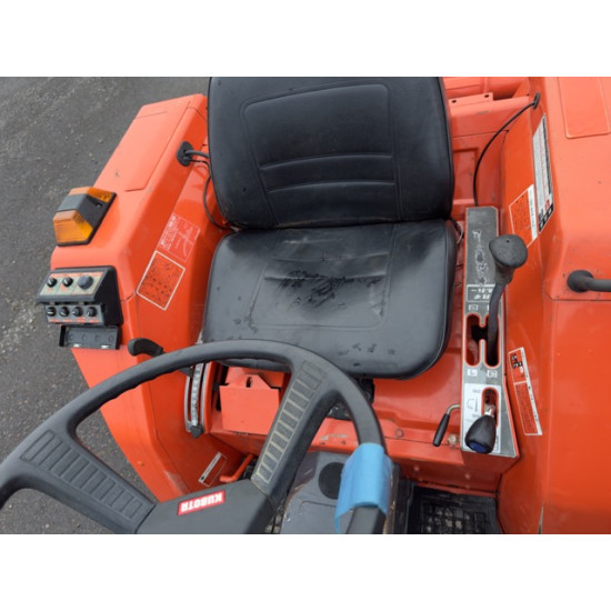Міні-трактор Kubota L1-215 - Зображення 8